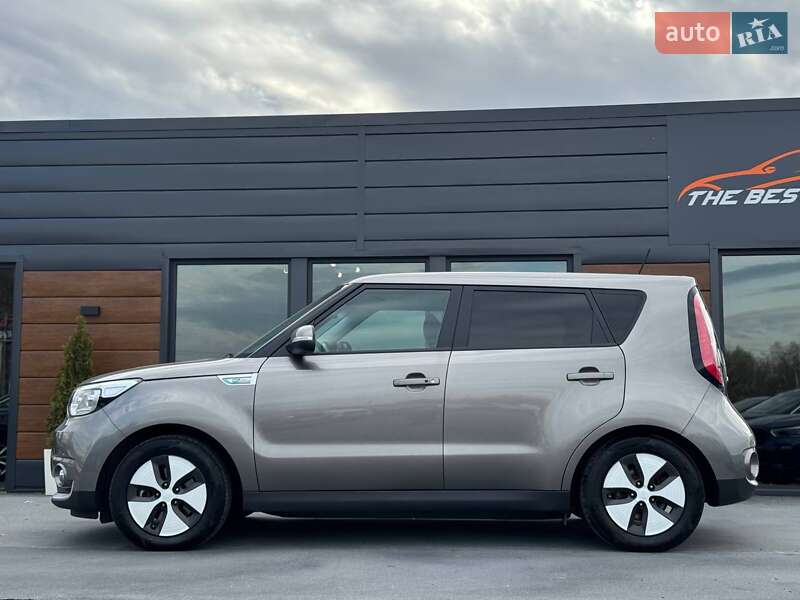Внедорожник / Кроссовер Kia Soul 2015 в Ровно фото 2 Внедорожник / Кроссовер Kia Soul 2015 в Ровно