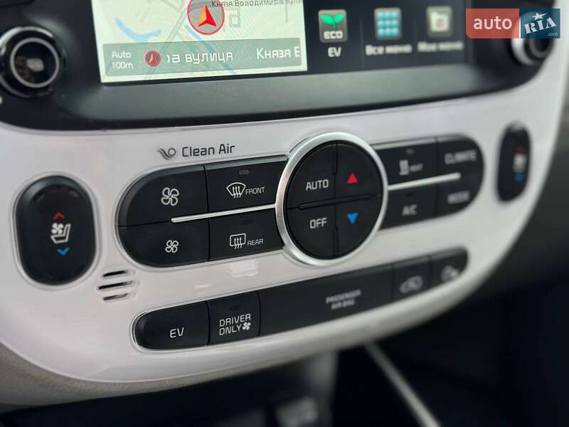 Внедорожник / Кроссовер Kia Soul 2015 в Ровно фото 40 Внедорожник / Кроссовер Kia Soul 2015 в Ровно