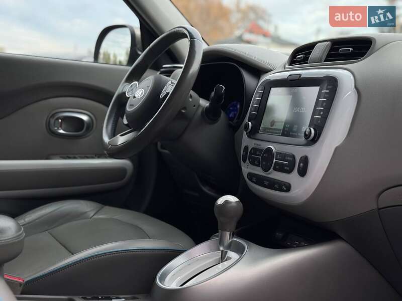 Внедорожник / Кроссовер Kia Soul 2015 в Ровно фото 61 Внедорожник / Кроссовер Kia Soul 2015 в Ровно