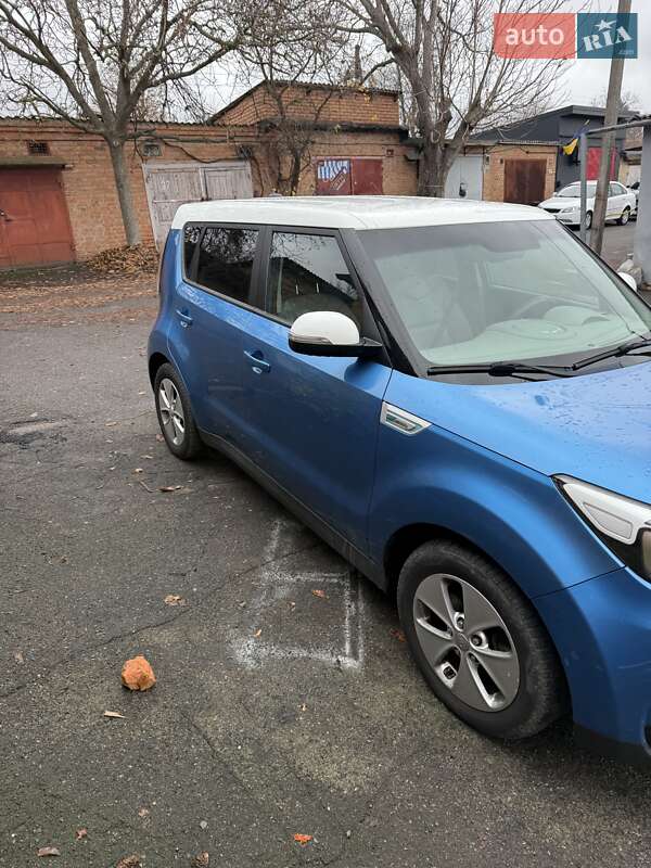 Внедорожник / Кроссовер Kia Soul 2015 в Виннице