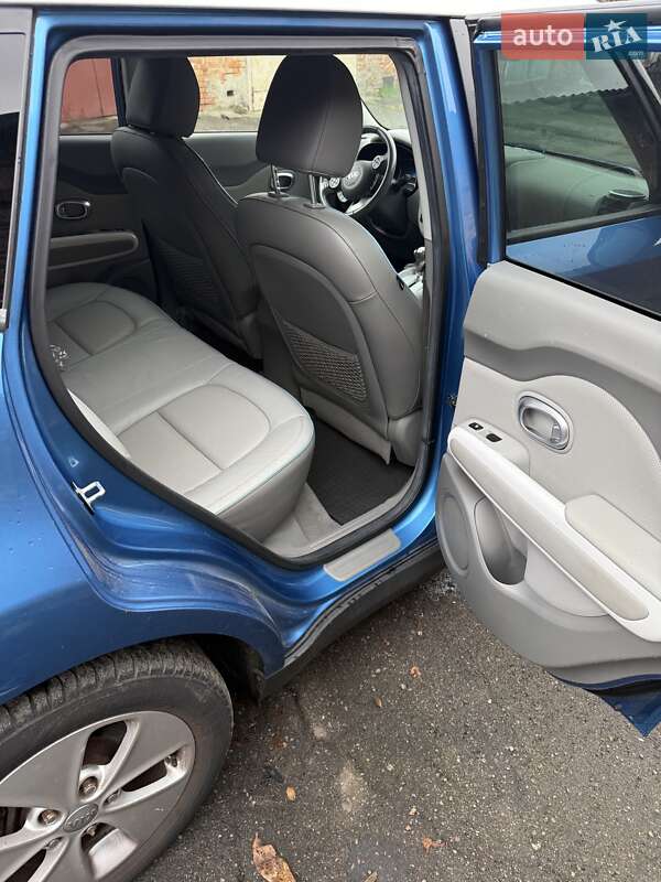 Внедорожник / Кроссовер Kia Soul 2015 в Виннице