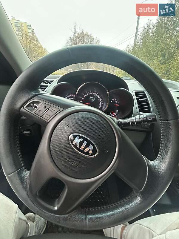 Внедорожник / Кроссовер Kia Soul 2011 в Хмельницком