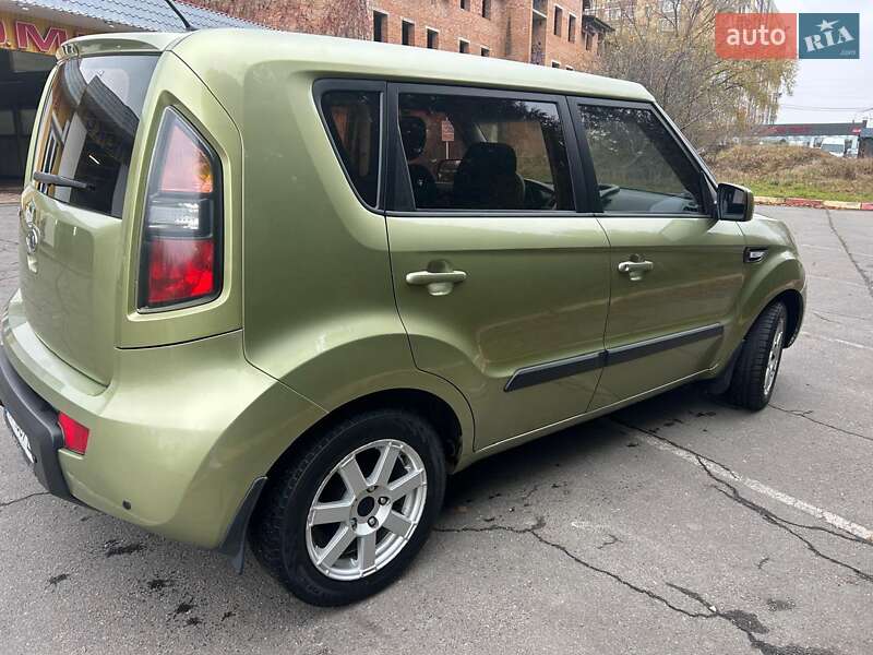Внедорожник / Кроссовер Kia Soul 2011 в Хмельницком