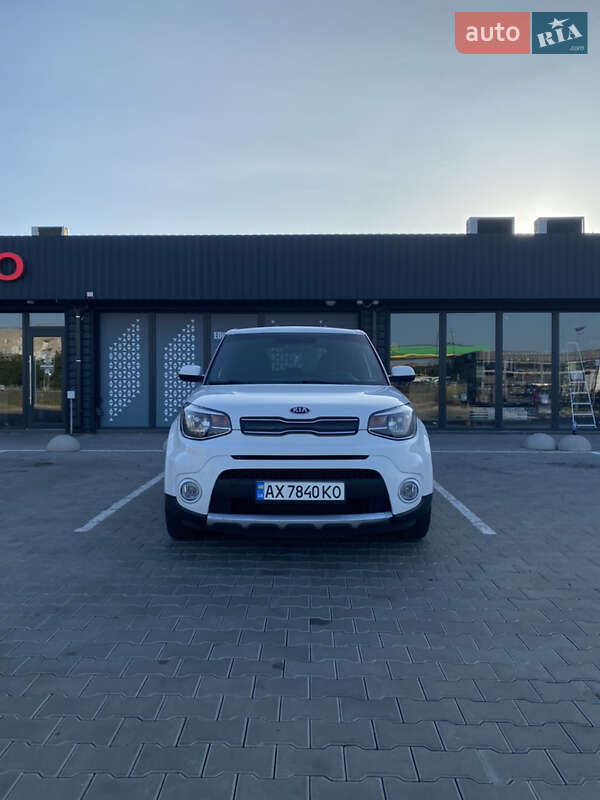 Внедорожник / Кроссовер Kia Soul 2016 в Вознесенске фото 4 Внедорожник / Кроссовер Kia Soul 2016 в Вознесенске