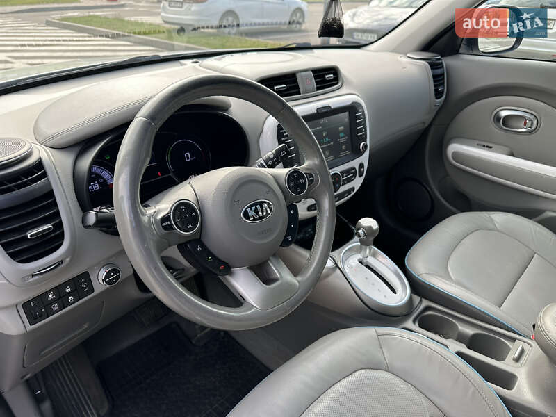 Внедорожник / Кроссовер Kia Soul 2017 в Ровно