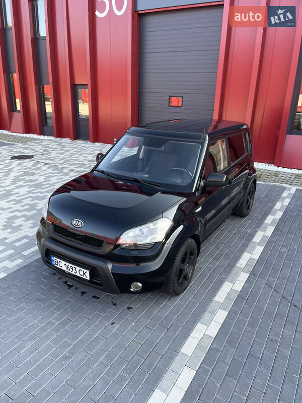 Позашляховик / Кросовер Kia Soul 2011 в Львові