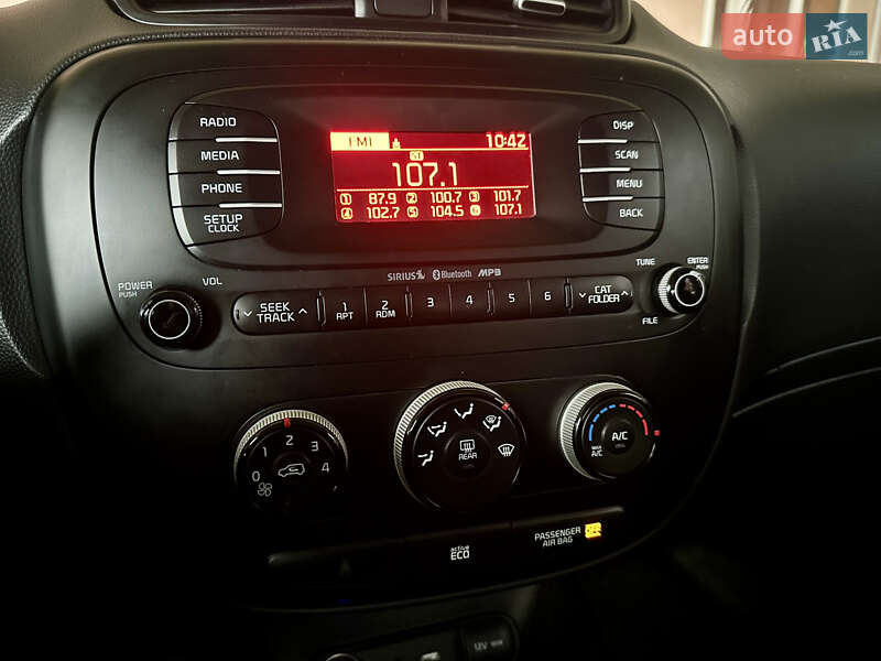 Позашляховик / Кросовер Kia Soul 2015 в Бердичеві