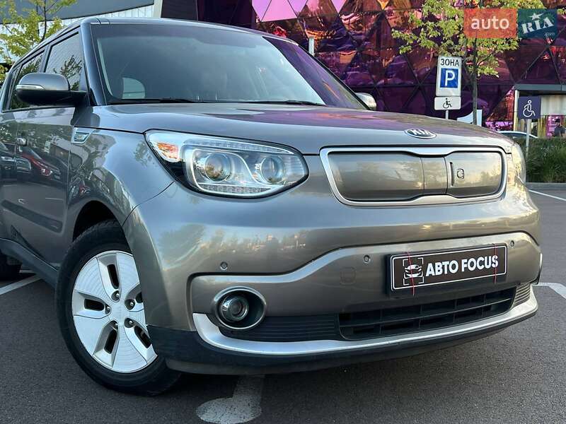 Внедорожник / Кроссовер Kia Soul 2015 в Киеве