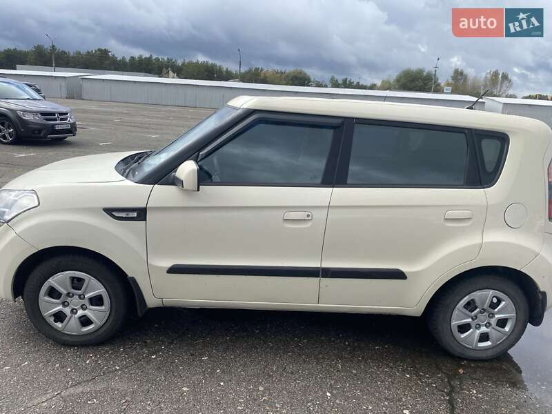 Внедорожник / Кроссовер Kia Soul 2010 в Киеве