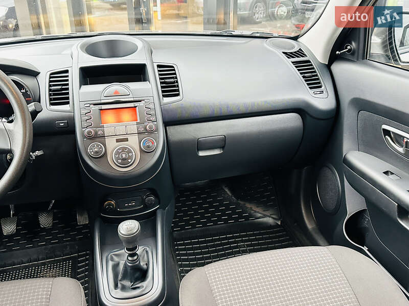 Позашляховик / Кросовер Kia Soul 2011 в Харкові