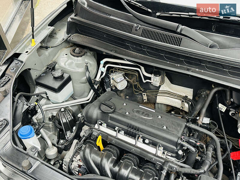 Позашляховик / Кросовер Kia Soul 2011 в Харкові