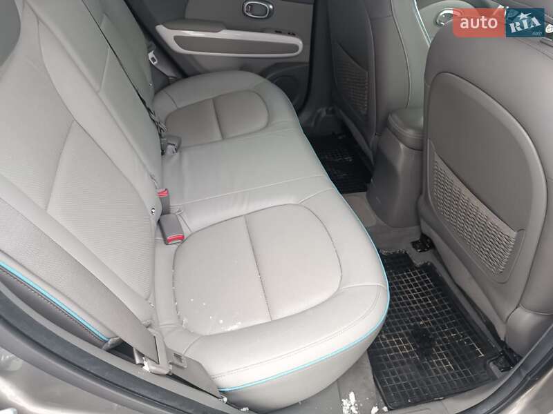 Внедорожник / Кроссовер Kia Soul 2016 в Луцке