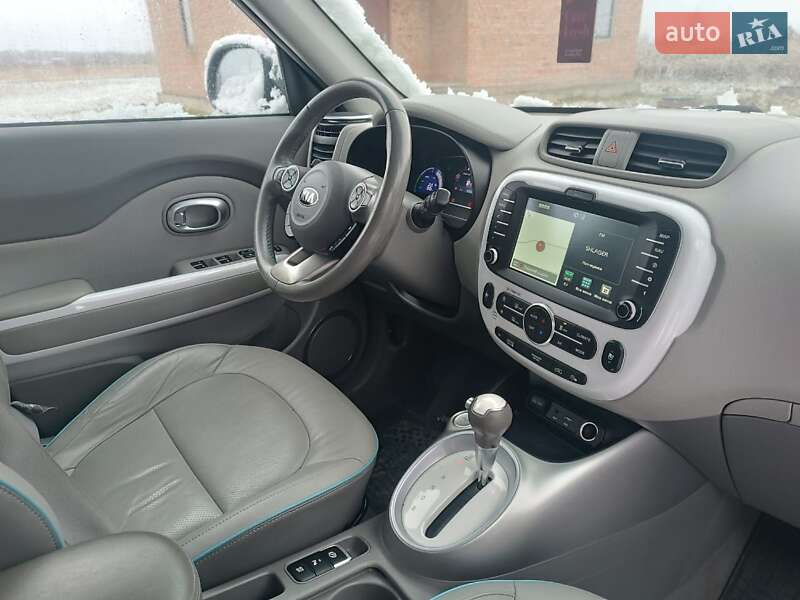 Внедорожник / Кроссовер Kia Soul 2016 в Луцке