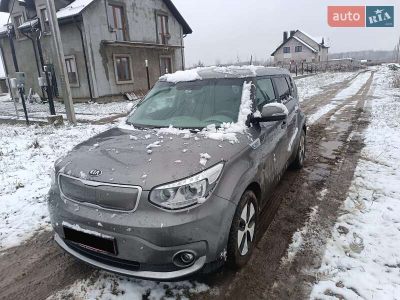 Внедорожник / Кроссовер Kia Soul 2016 в Луцке