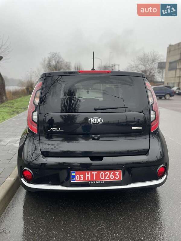 Внедорожник / Кроссовер Kia Soul 2015 в Киеве