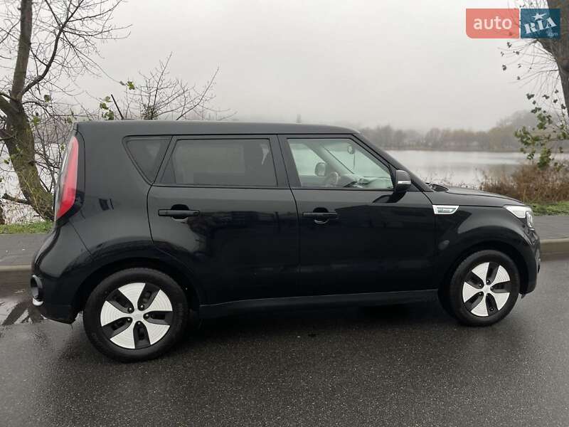 Внедорожник / Кроссовер Kia Soul 2015 в Киеве
