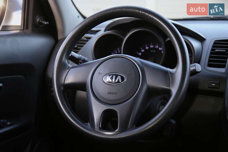 Внедорожник / Кроссовер Kia Soul 2013 в Харькове