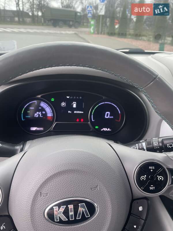 Внедорожник / Кроссовер Kia Soul 2017 в Житомире