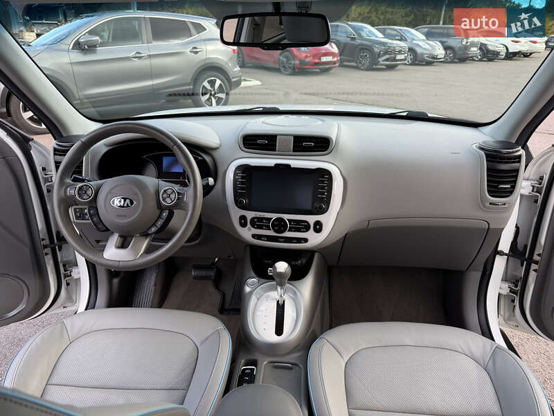 Внедорожник / Кроссовер Kia Soul 2016 в Ровно фото 26 Внедорожник / Кроссовер Kia Soul 2016 в Ровно
