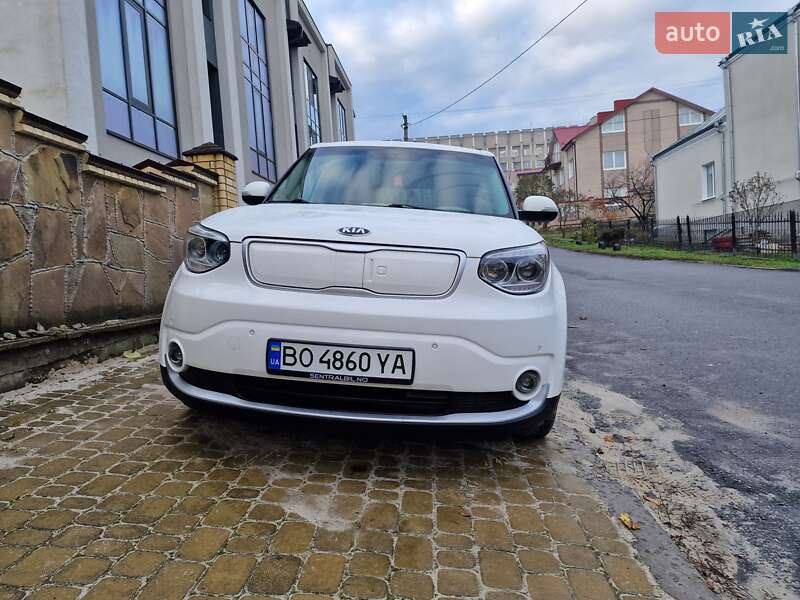 Внедорожник / Кроссовер Kia Soul 2017 в Тернополе