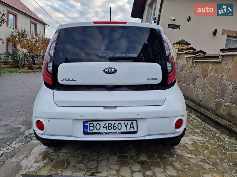 Внедорожник / Кроссовер Kia Soul 2017 в Тернополе