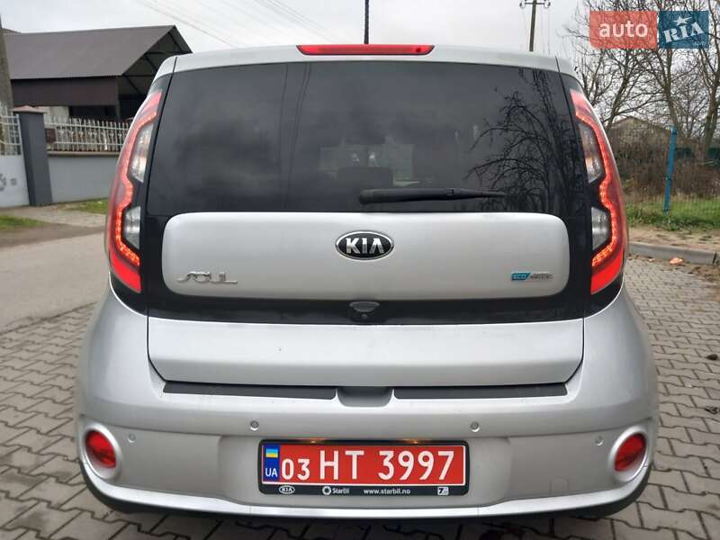Внедорожник / Кроссовер Kia Soul 2017 в Луцке