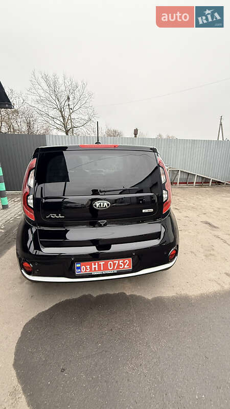 Внедорожник / Кроссовер Kia Soul 2016 в Луцке