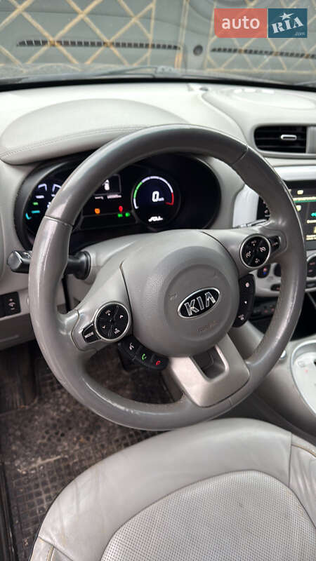 Внедорожник / Кроссовер Kia Soul 2016 в Луцке