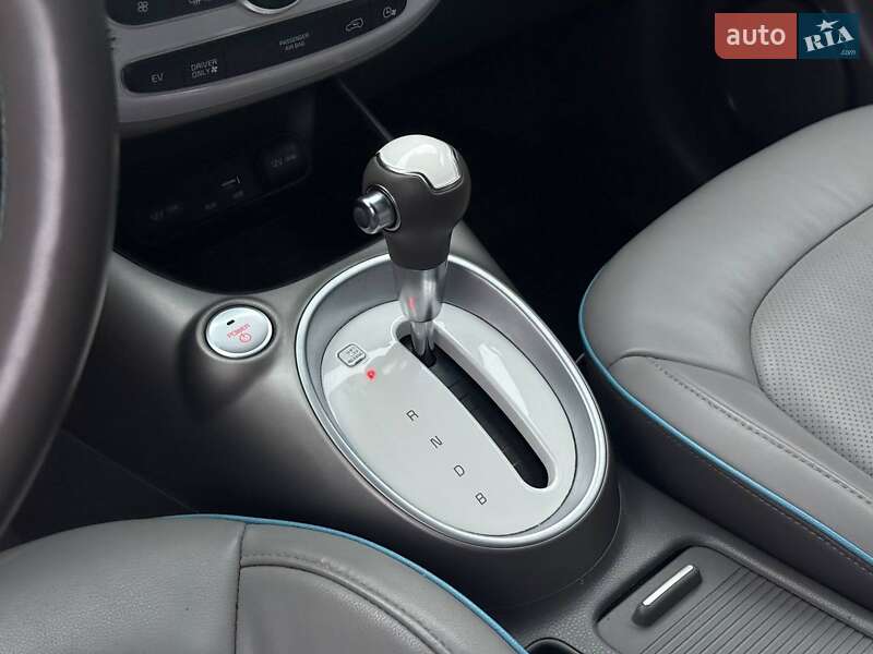 Внедорожник / Кроссовер Kia Soul 2015 в Ровно