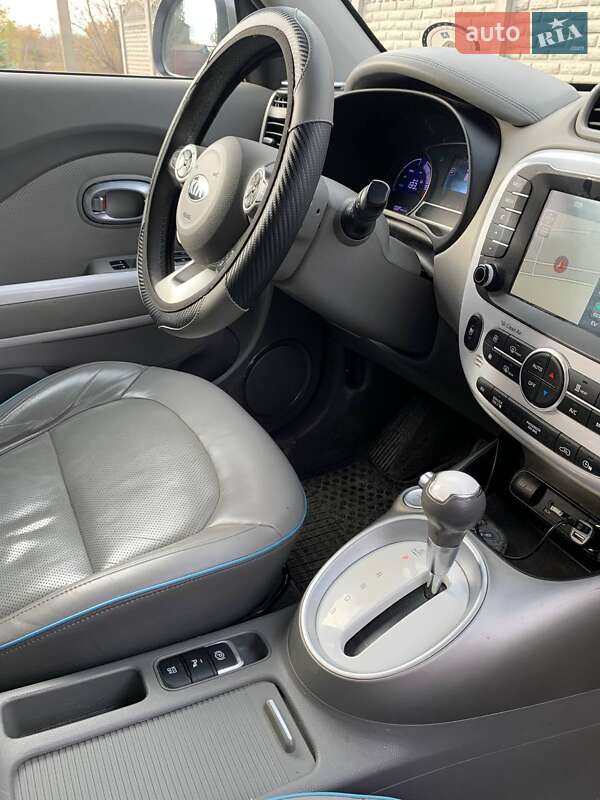 Внедорожник / Кроссовер Kia Soul 2015 в Запорожье