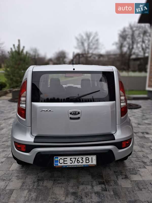 Внедорожник / Кроссовер Kia Soul 2011 в Черновцах