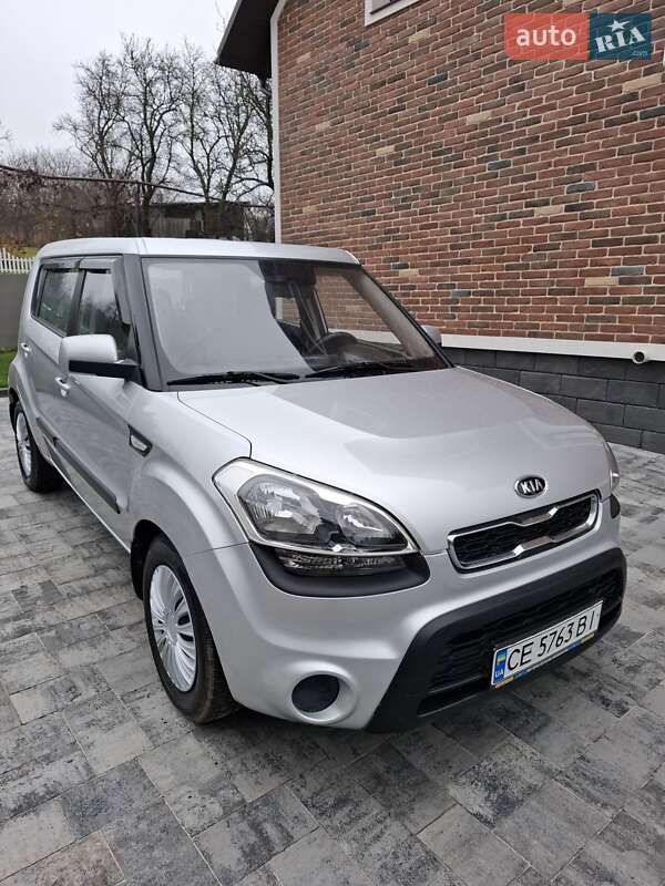 Внедорожник / Кроссовер Kia Soul 2011 в Черновцах