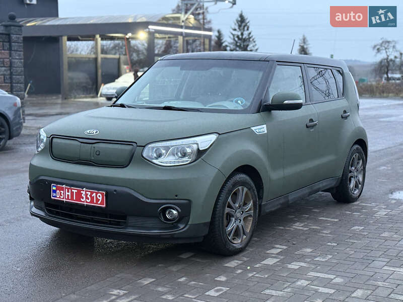 Внедорожник / Кроссовер Kia Soul 2015 в Ровно