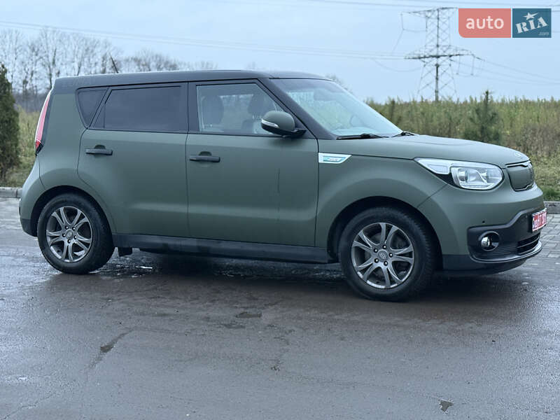 Внедорожник / Кроссовер Kia Soul 2015 в Ровно