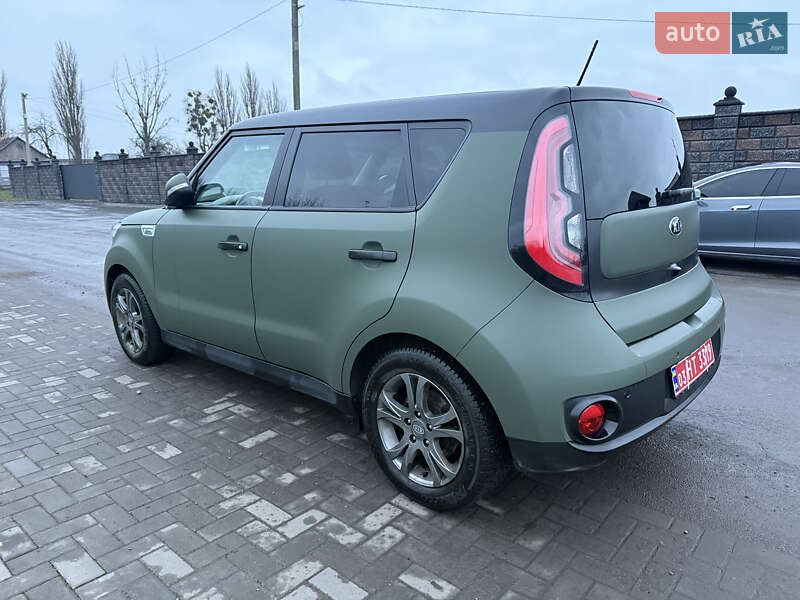 Внедорожник / Кроссовер Kia Soul 2015 в Ровно