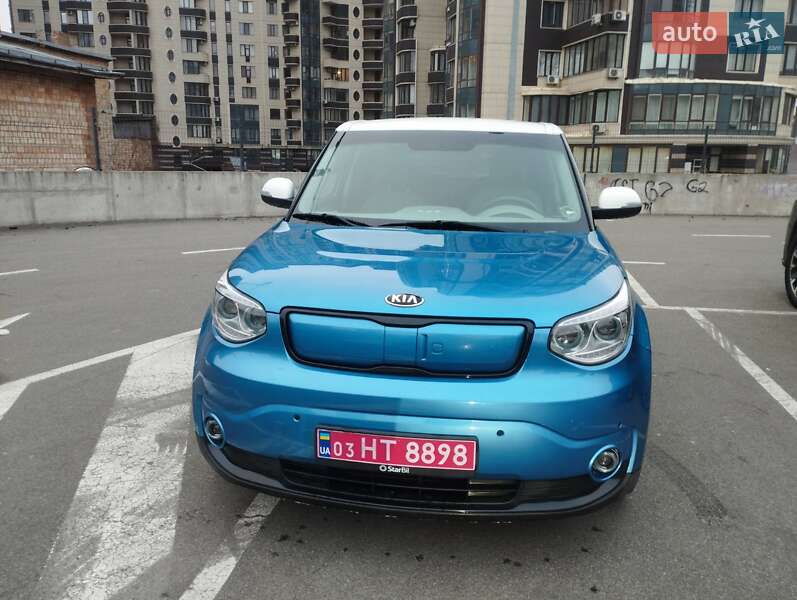 Внедорожник / Кроссовер Kia Soul 2016 в Киеве фото 2 Внедорожник / Кроссовер Kia Soul 2016 в Киеве