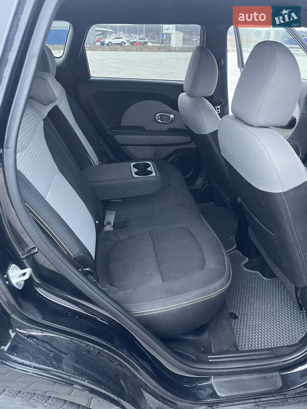 Позашляховик / Кросовер Kia Soul 2014 в Києві
