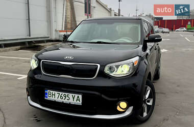 Позашляховик / Кросовер Kia Soul 2016 в Києві