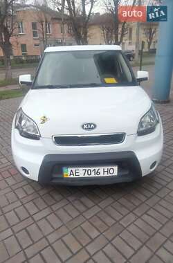 Внедорожник / Кроссовер Kia Soul 2011 в Каменском