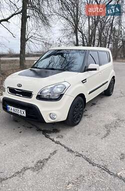 Позашляховик / Кросовер Kia Soul 2011 в Синельниковому