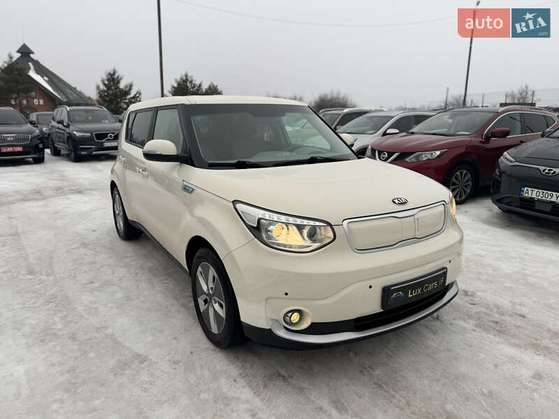 Внедорожник / Кроссовер Kia Soul 2017 в Ивано-Франковске фото 4 Внедорожник / Кроссовер Kia Soul 2017 в Ивано-Франковске