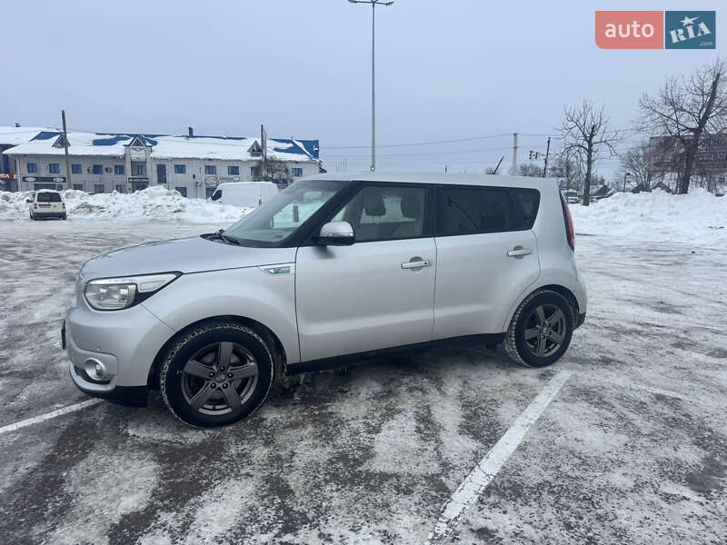 Внедорожник / Кроссовер Kia Soul 2017 в Житомире фото 3 Внедорожник / Кроссовер Kia Soul 2017 в Житомире