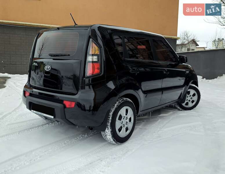 Внедорожник / Кроссовер Kia Soul 2011 в Ивано-Франковске