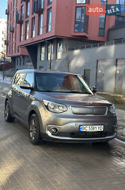Позашляховик / Кросовер Kia Soul 2015 в Львові