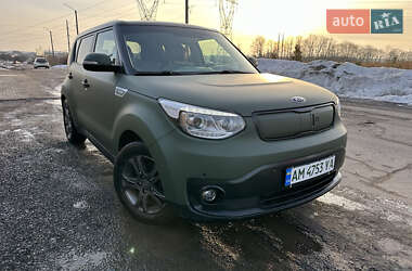 Внедорожник / Кроссовер Kia Soul 2015 в Ровно