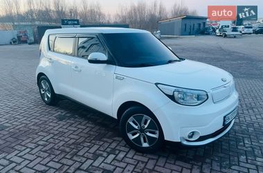 Внедорожник / Кроссовер Kia Soul 2017 в Ровно