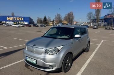Позашляховик / Кросовер Kia Soul 2017 в Житомирі