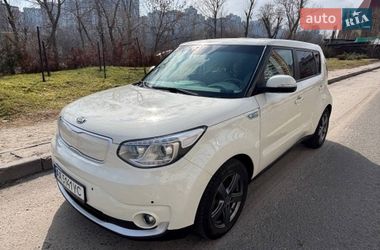 Позашляховик / Кросовер Kia Soul 2017 в Києві