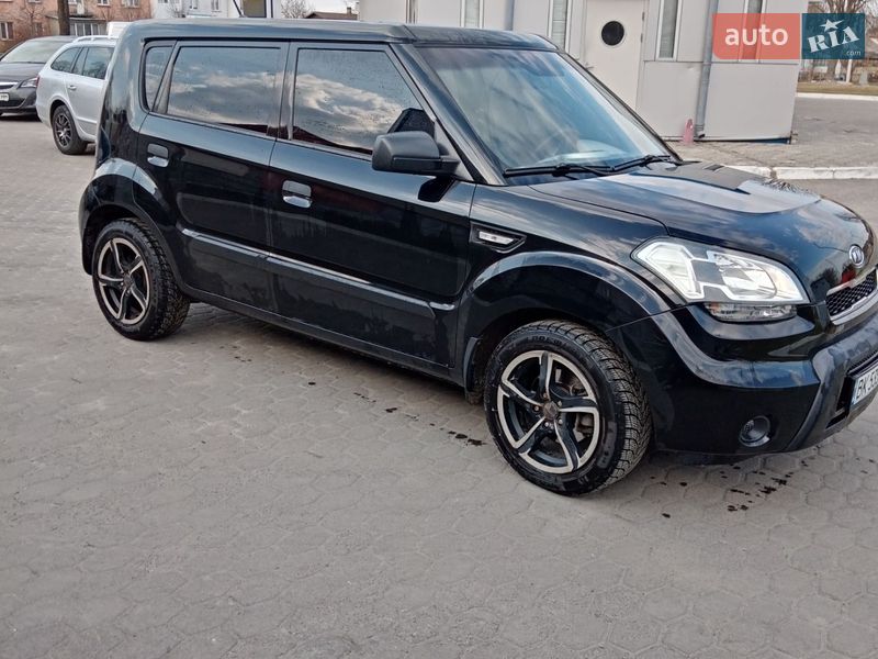 Внедорожник / Кроссовер Kia Soul 2009 в Костополе