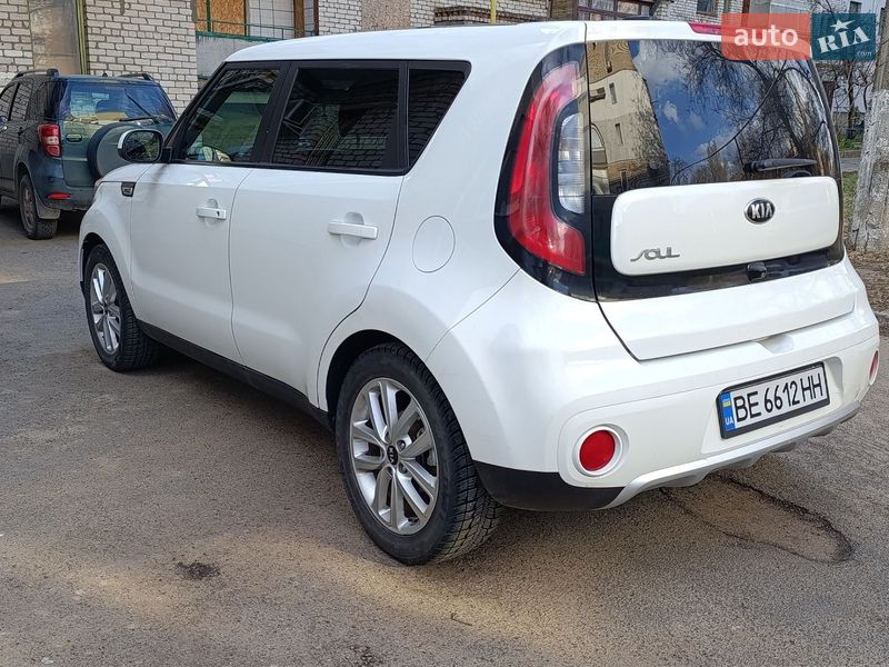Внедорожник / Кроссовер Kia Soul 2016 в Вознесенске